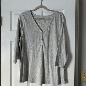 Old Navy Gray Top